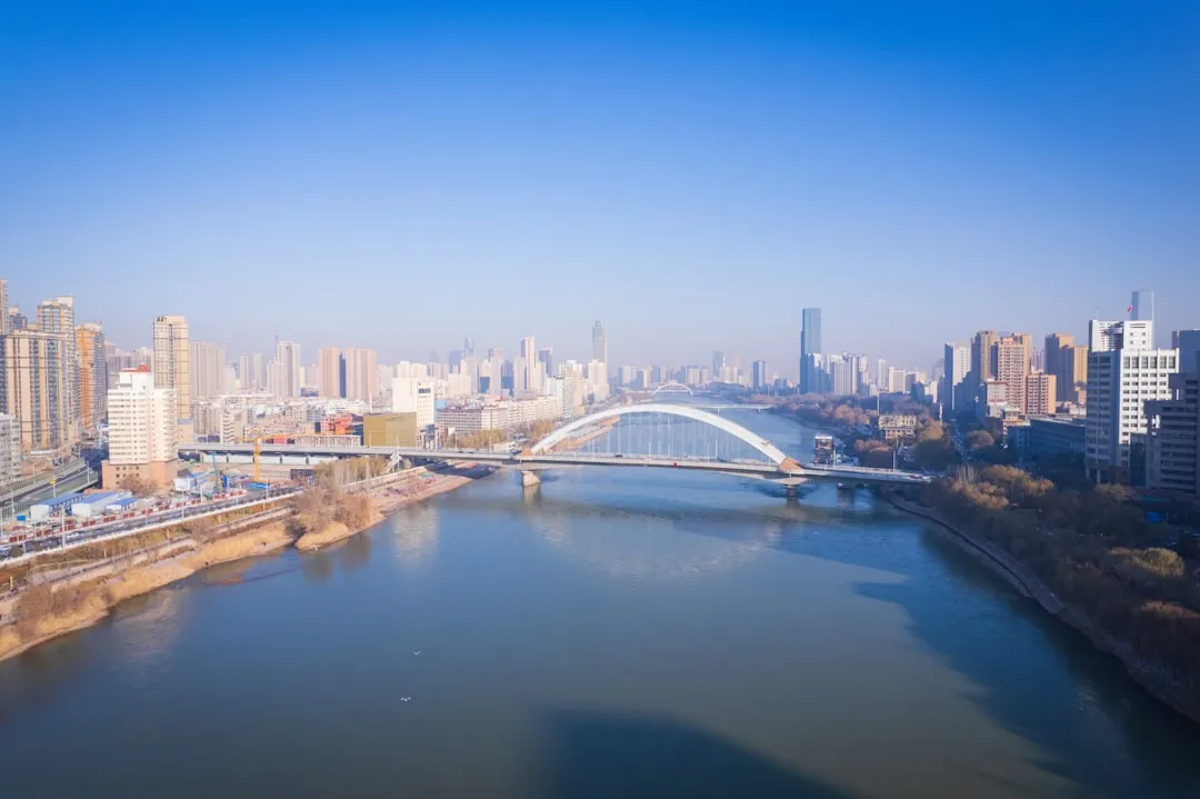 2025年科�行业技术趋势：软件开发与系统集成融合新方向